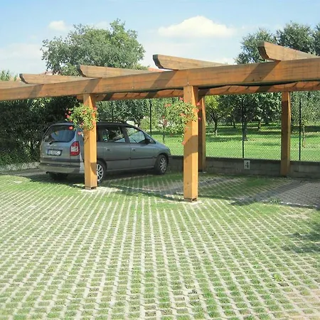 In Near Garda Дом отдыха Лацизе